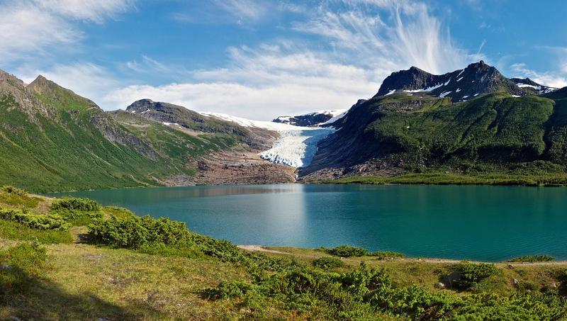 Glacier view from Kjenndalstova
