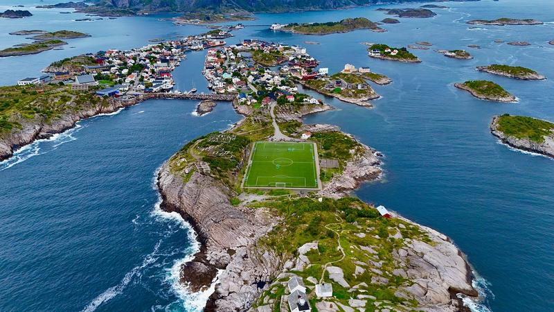 Runde island with puffins