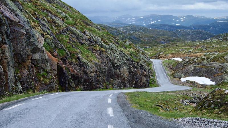 Trollstigen serpentine road
