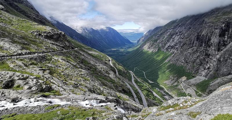 Trollstigen serpentine road